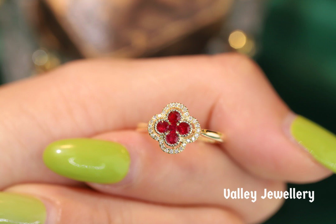 18K lucky four-leaf clover ๐ ruby ring