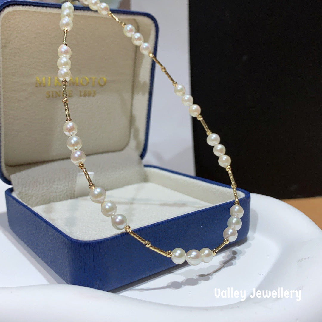 18K Akoya Pearl necklace