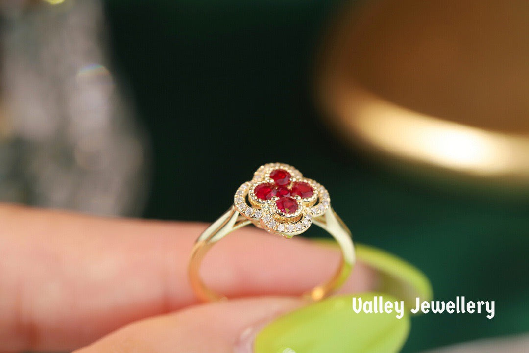 18K lucky four-leaf clover ๐ ruby ring