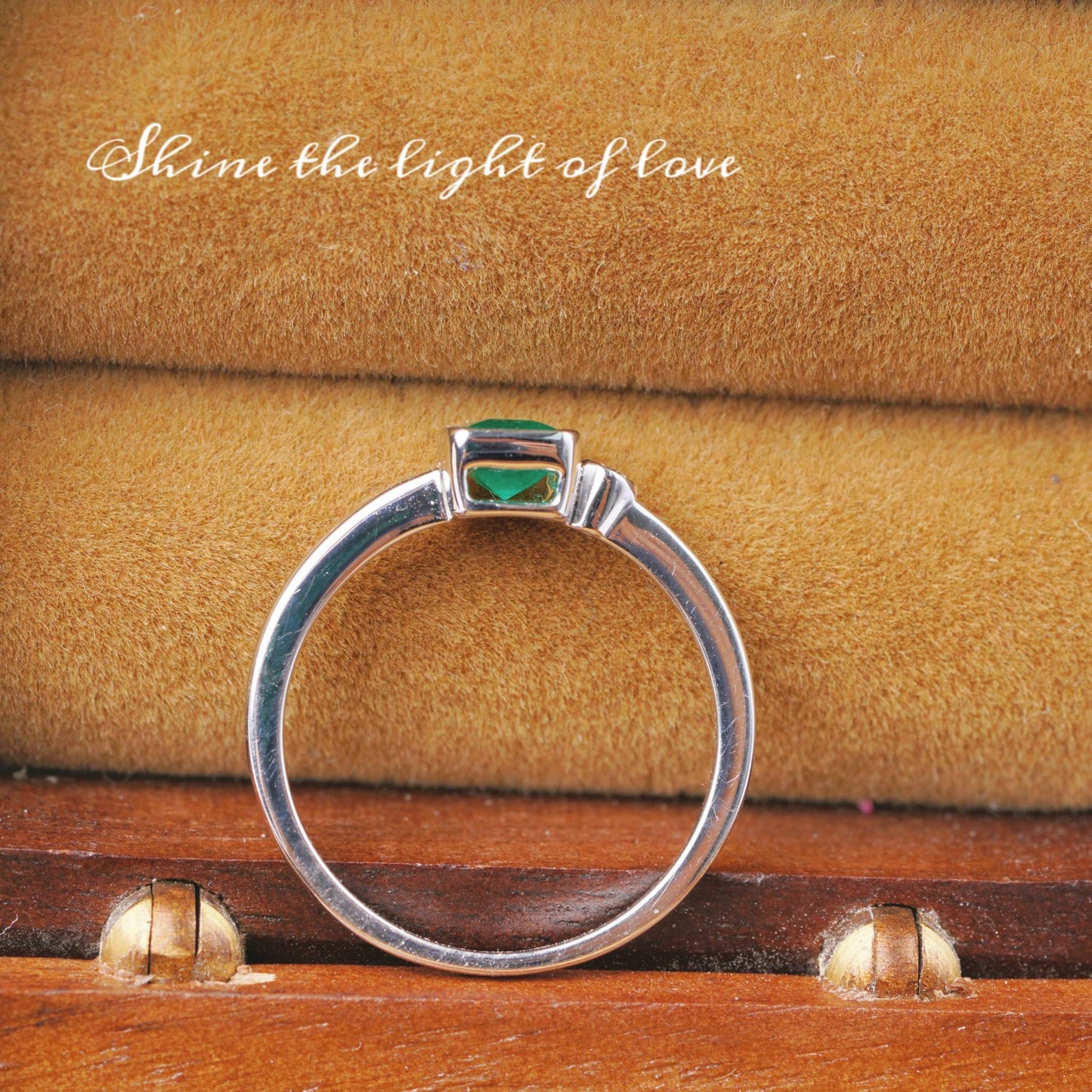 18k Square Emerald Diamond Ring