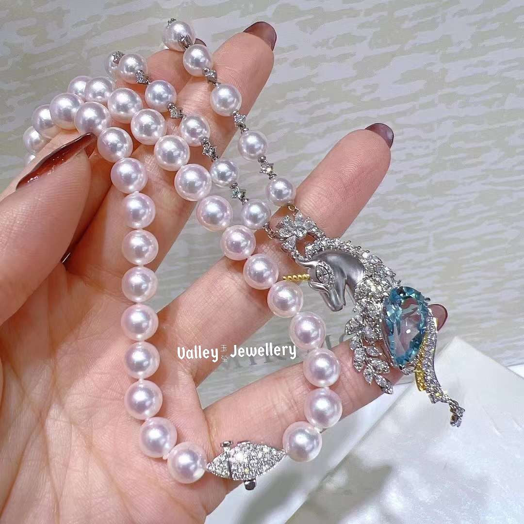 Unicorn 18K Gold Aquamarine with Pearl Necklace