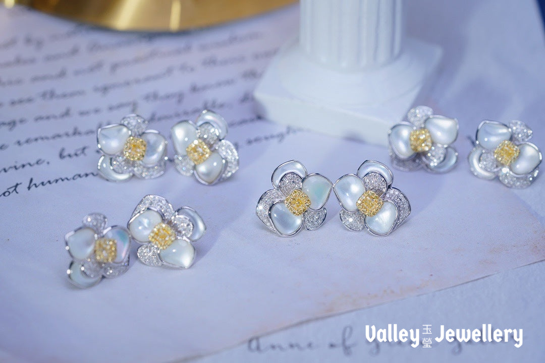18K Mother of Pearl with Yellow Diamond Flower Earrings