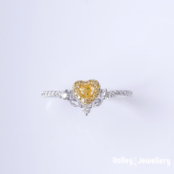 18K Heart Shape Yellow Diamond Necklace