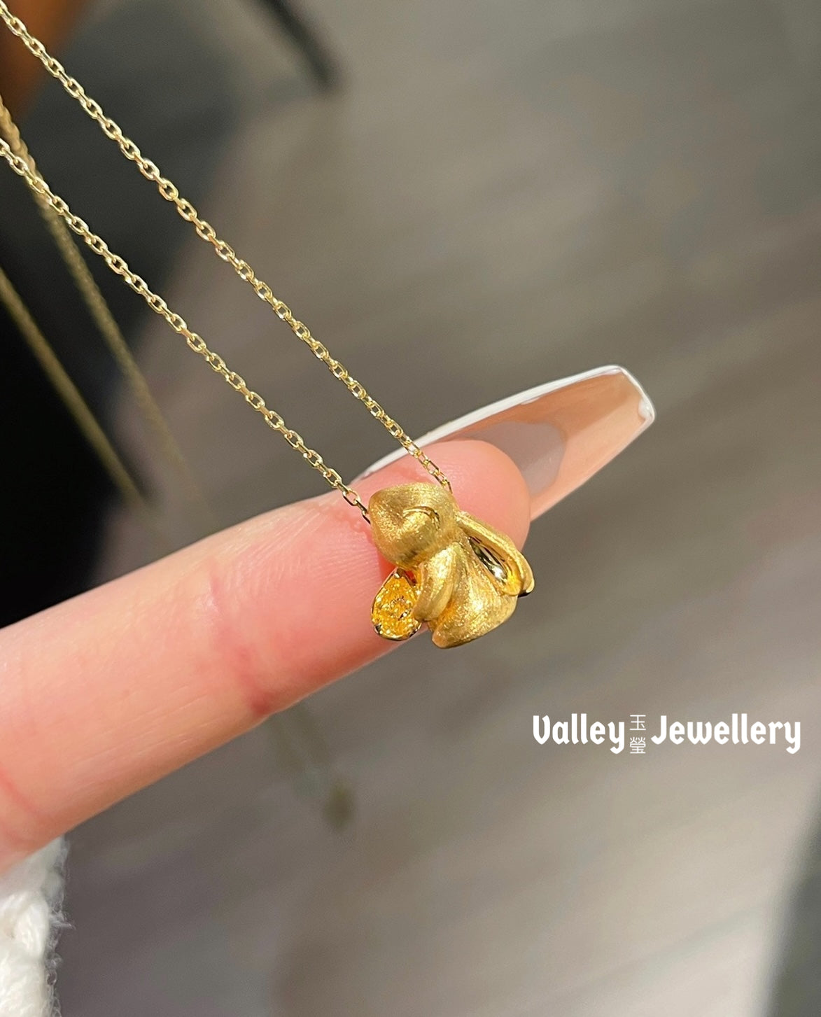 18K Cute Rabbit Yellow Diamond Necklace