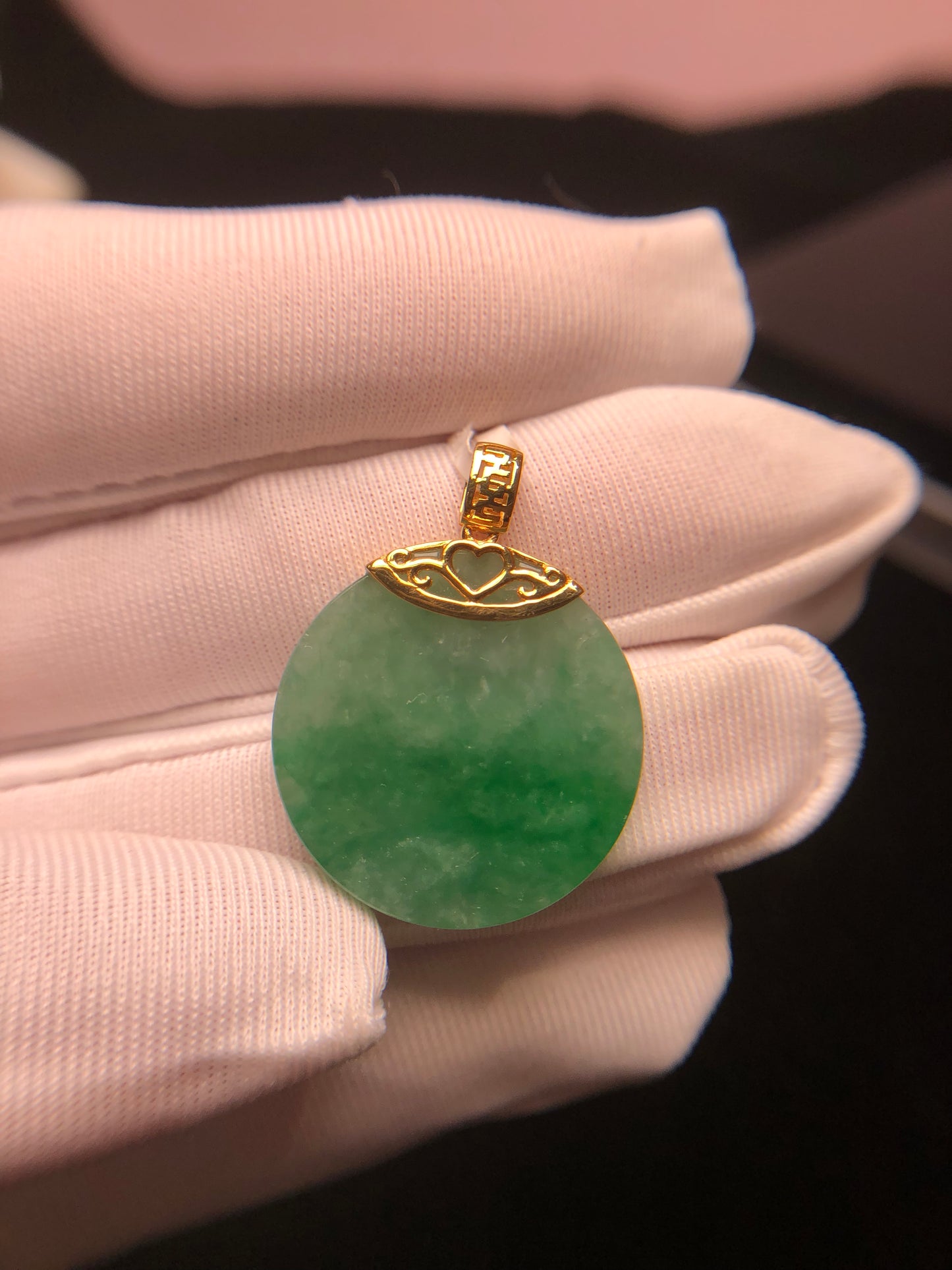 18K Gold Jadeite Pendant with diamonds