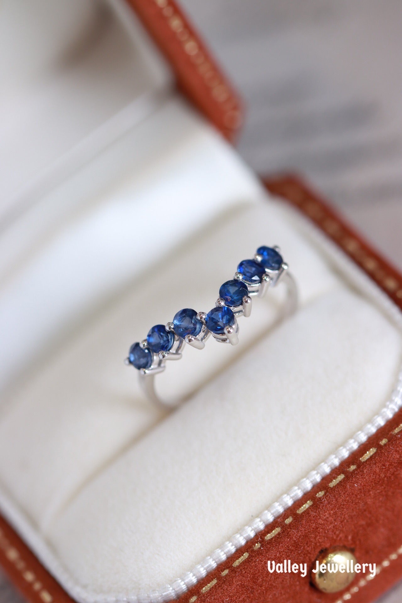 18K Sapphire Ring