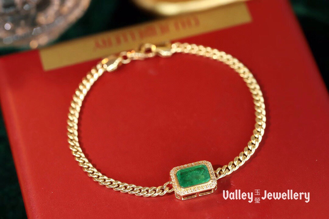 18k gold emerald square bracelet✨