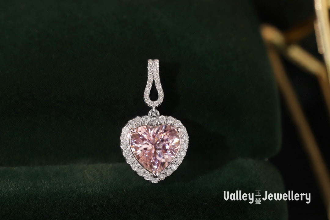 18K gold heart-shaped Morganite pendant