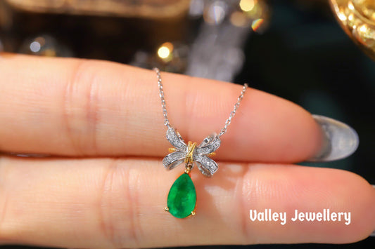 18K Bow emerald necklace