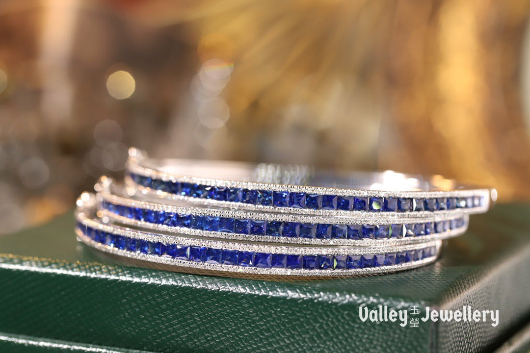 18K Blue Sapphire Bangle