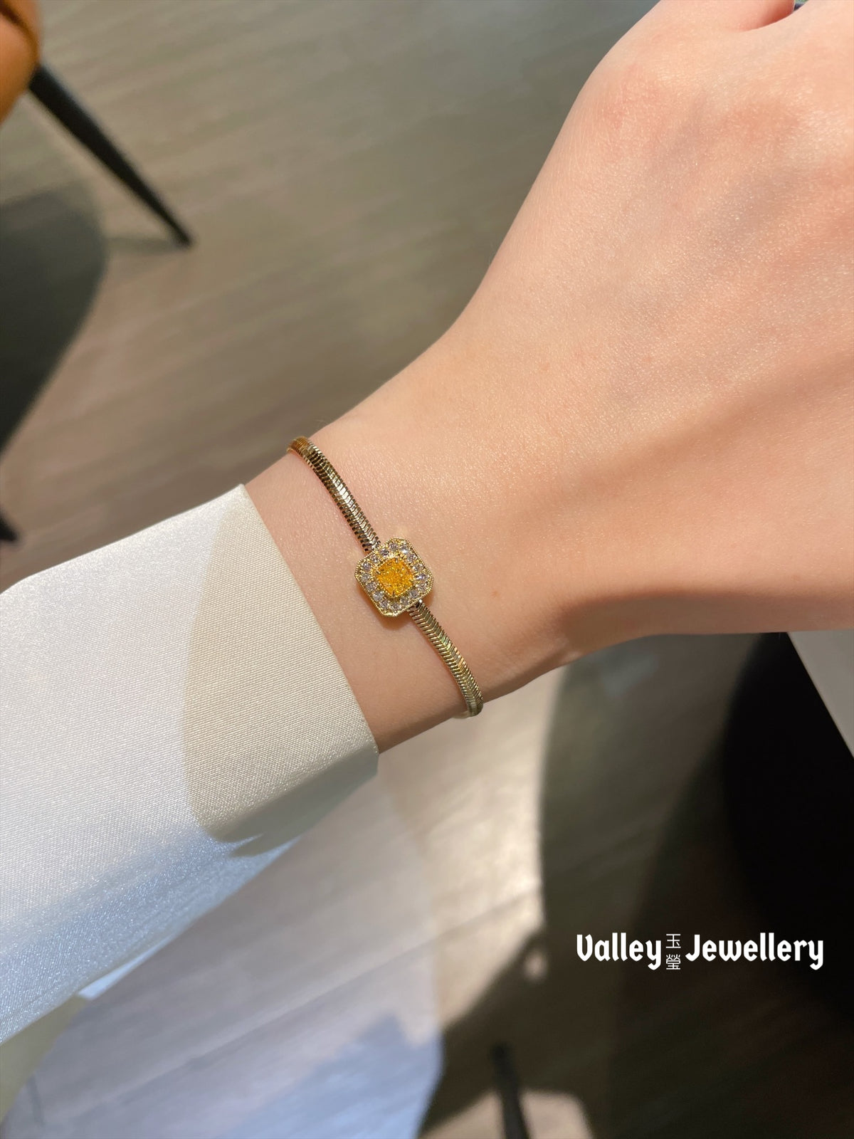 18K Yellow Diamond Bracelet