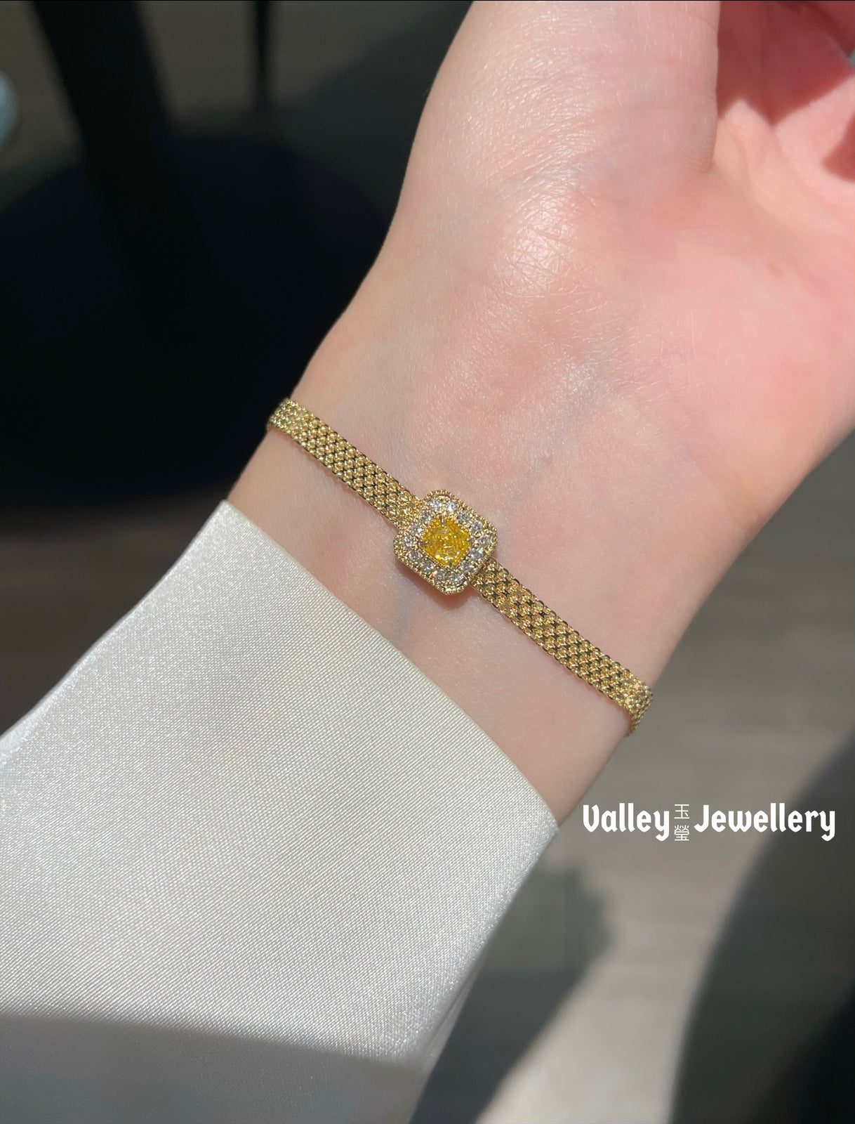 18K Yellow Diamond Jewellery Set