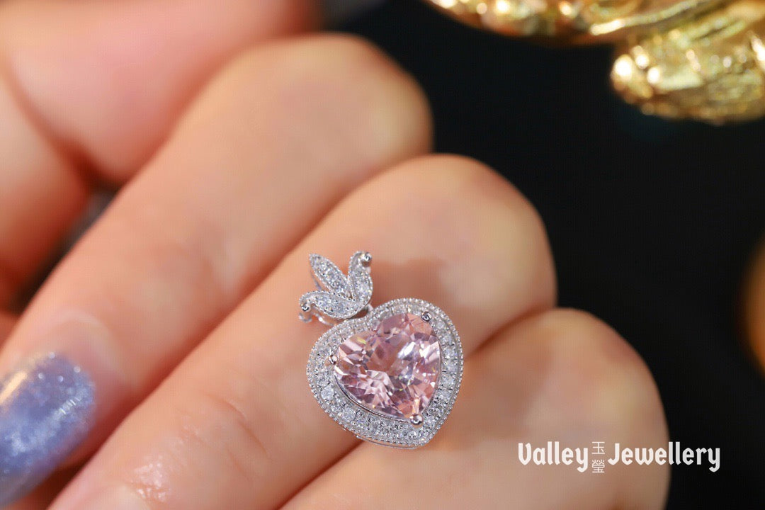 18K Sparkling Heart-shaped Morganite pendant