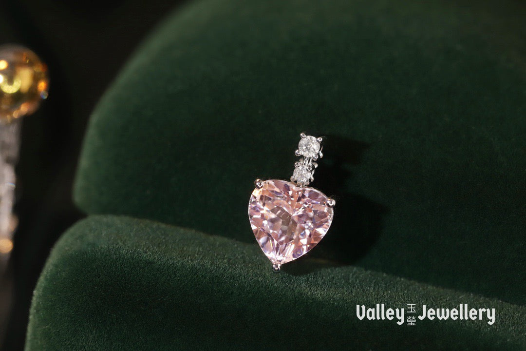 18K Sparkling Heart-shaped Morganite pendant