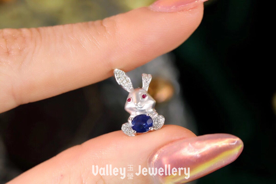 18K  Blue Sapphire Rabbit Necklace