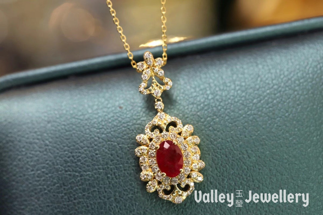 18K Gold Vintage flower ruby necklace