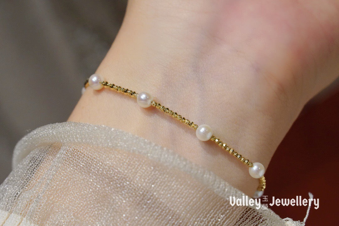 18K Akoya Pearl Bracelet and Necklace