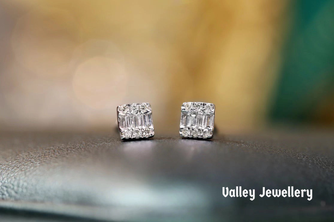 18K Diamond Earrings