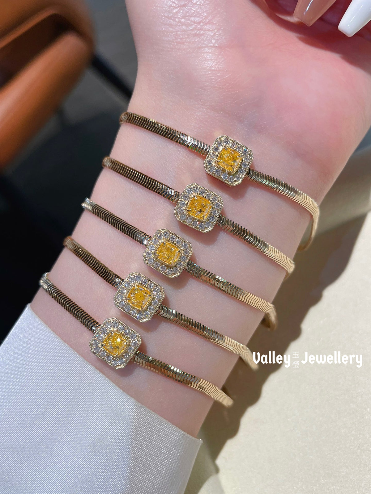 18K Yellow Diamond Bracelet