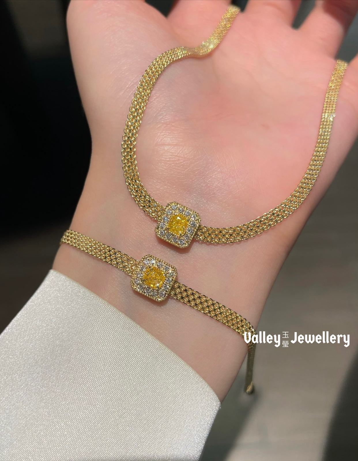 18K Yellow Diamond Jewellery Set