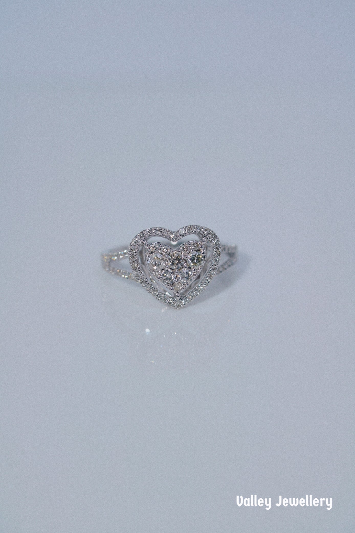 18K Heart Shaped Diamond Ring