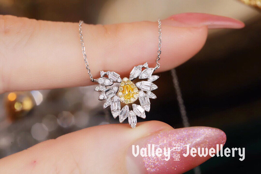 18K Yellow Diamond Necklace