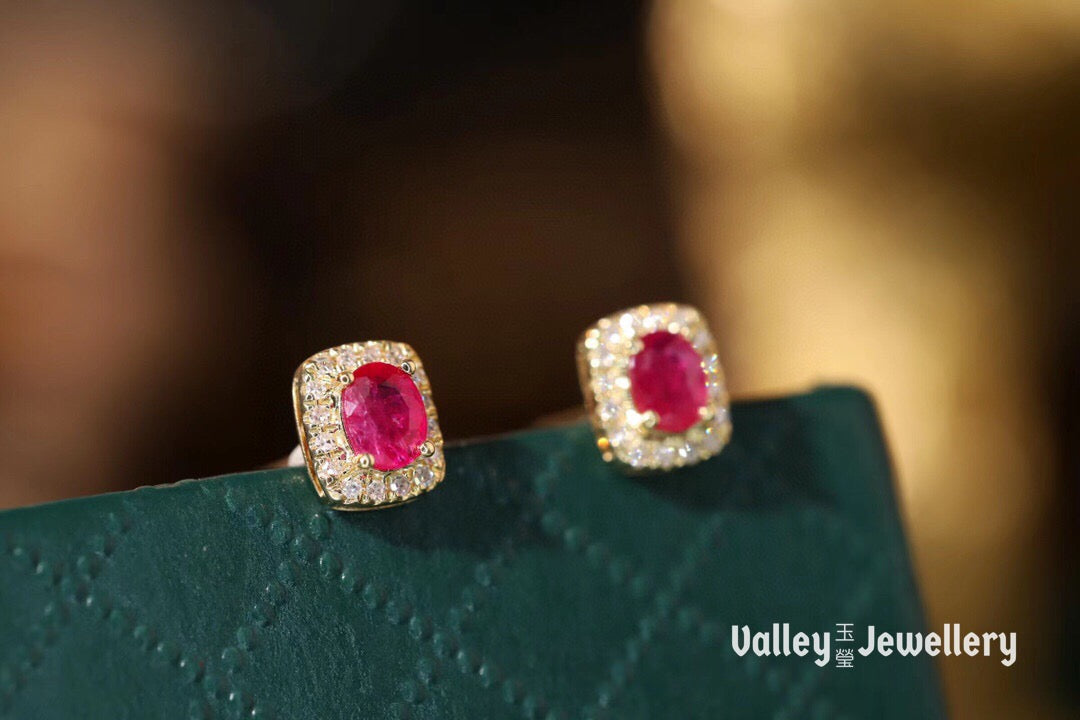 18K ruby stud earrings