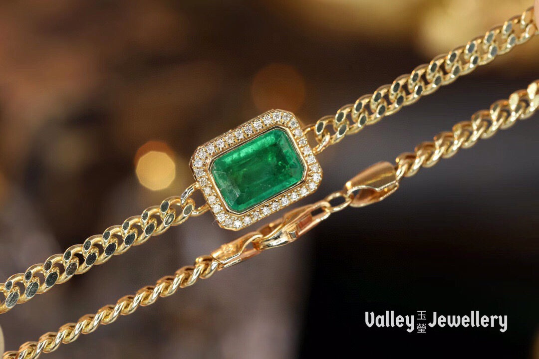 18k gold emerald square bracelet✨