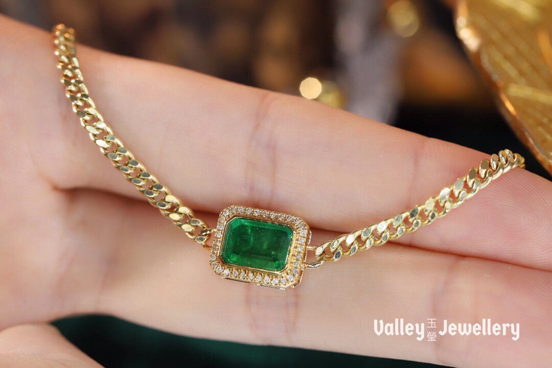 18k gold emerald square bracelet✨