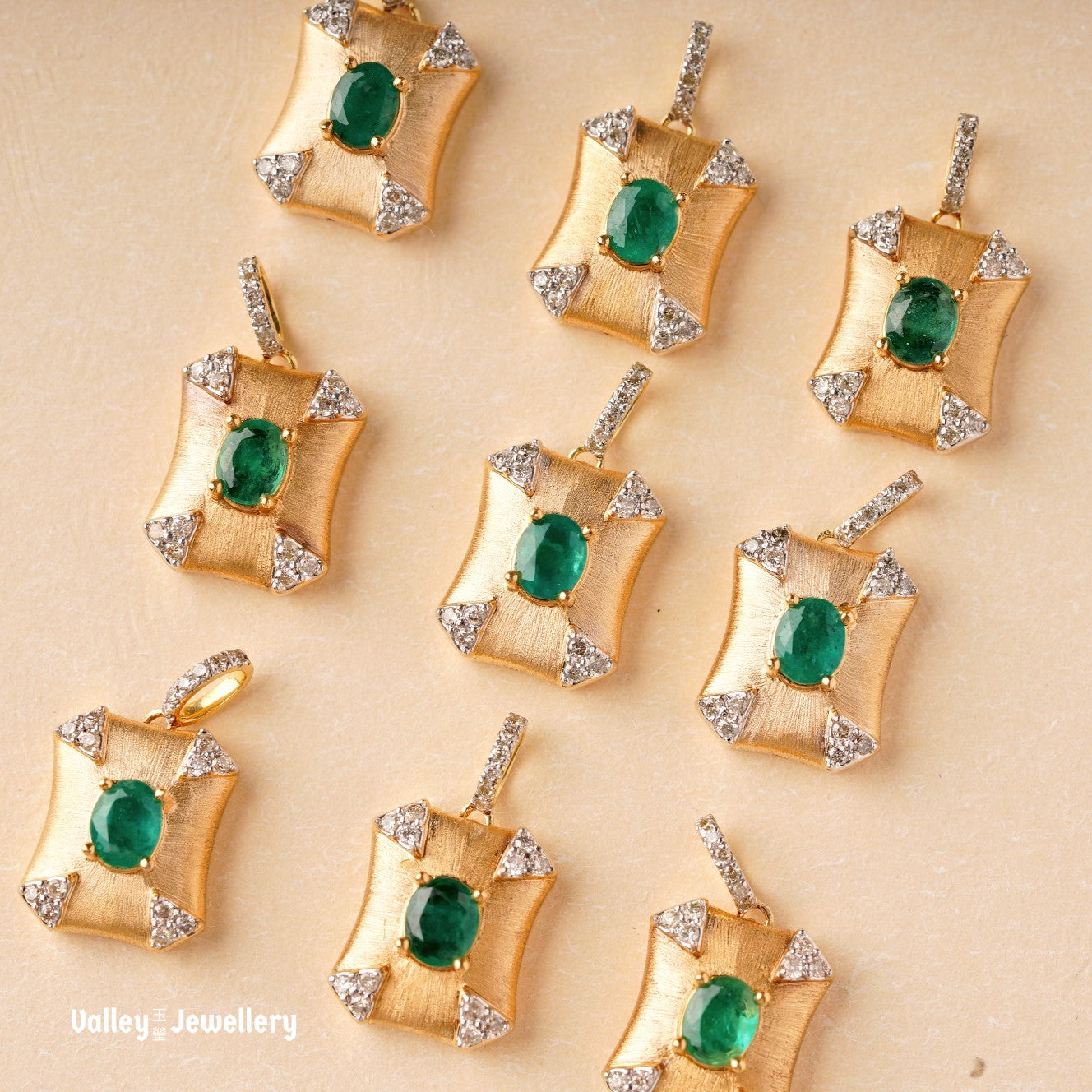 18K Vintage Emerald Pendant