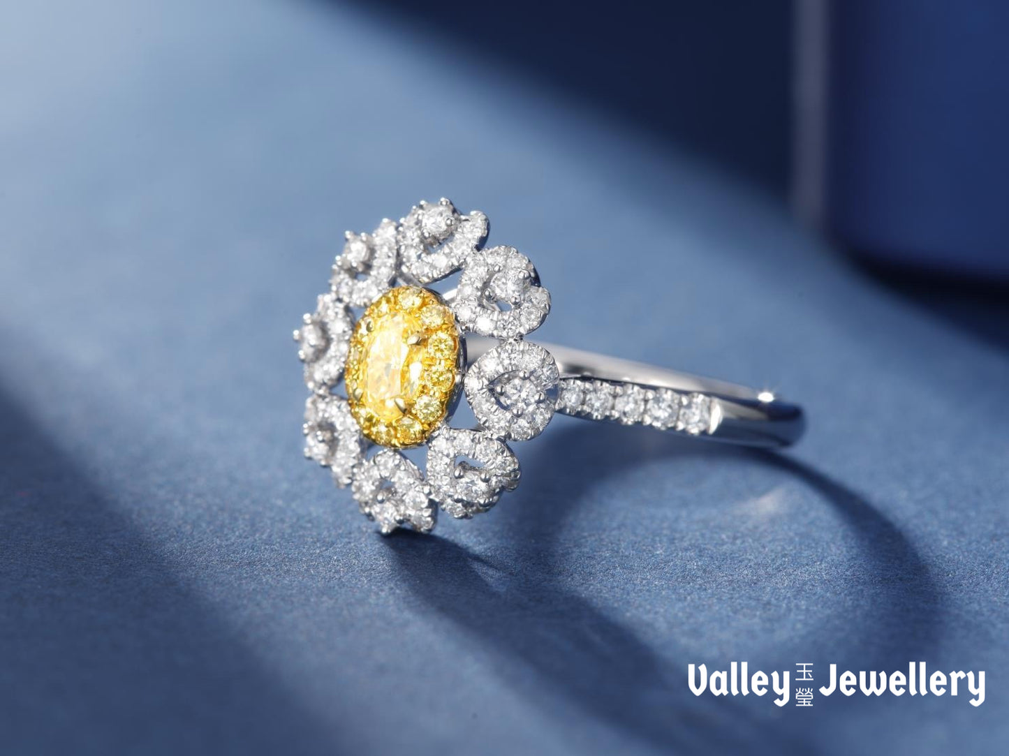 18K Yellow Diamond Ring