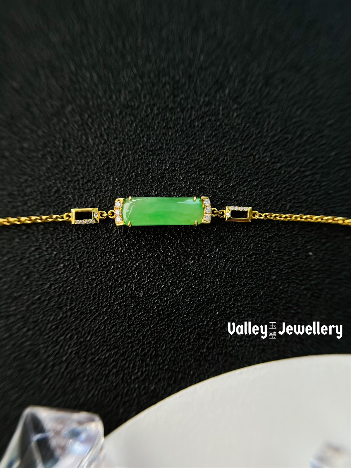 18K Gold Jadeite Bracelet with diamonds