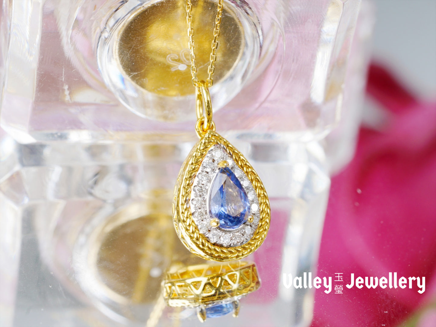 Sparkling Sapphire Pendant with Chain