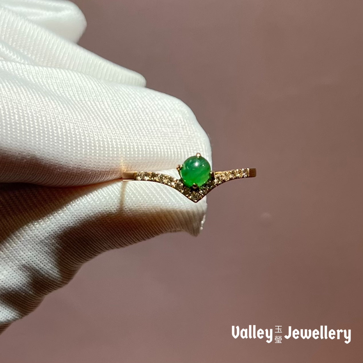 18K Gold Jadeite Ring