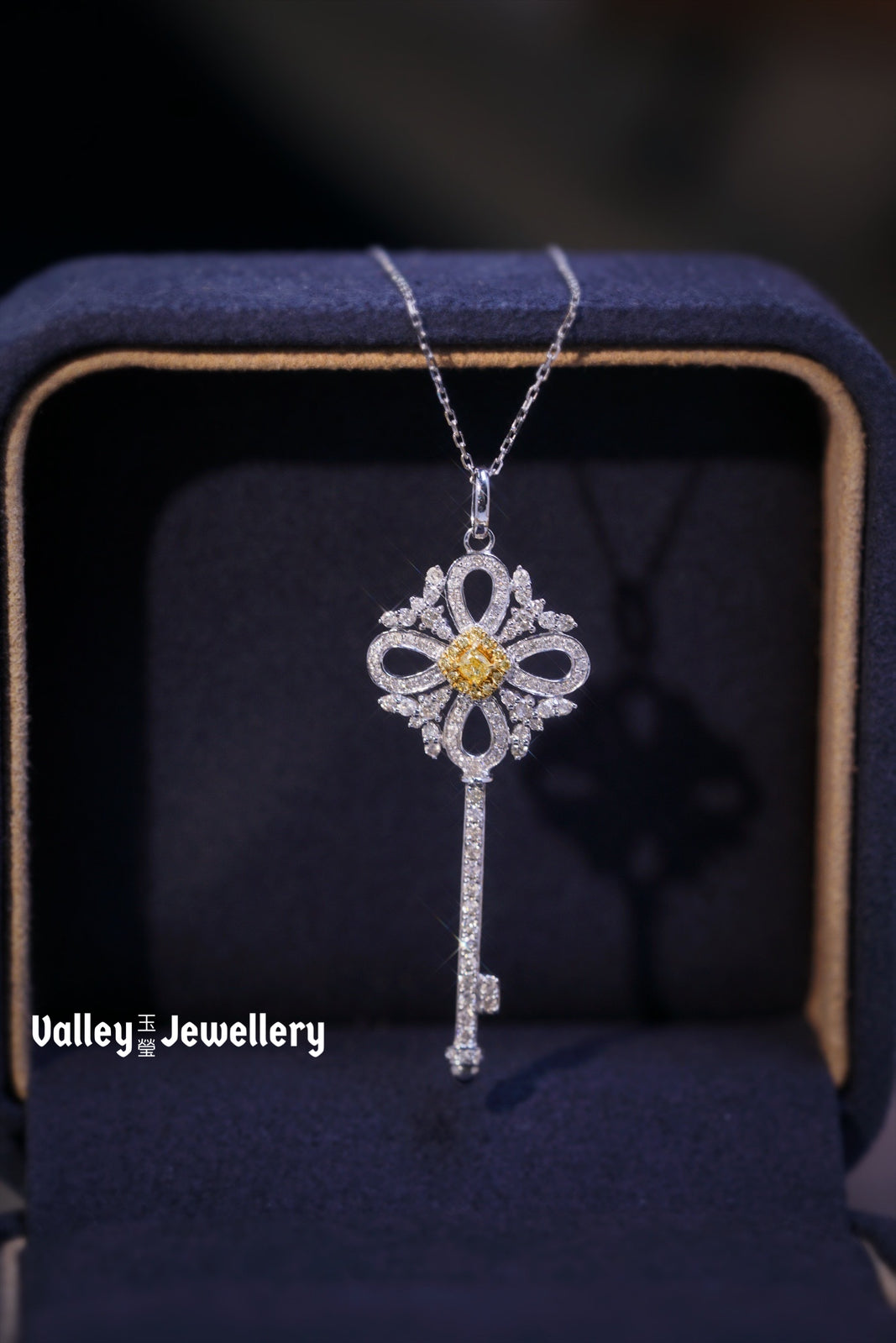 18K Yellow Diamond Necklace