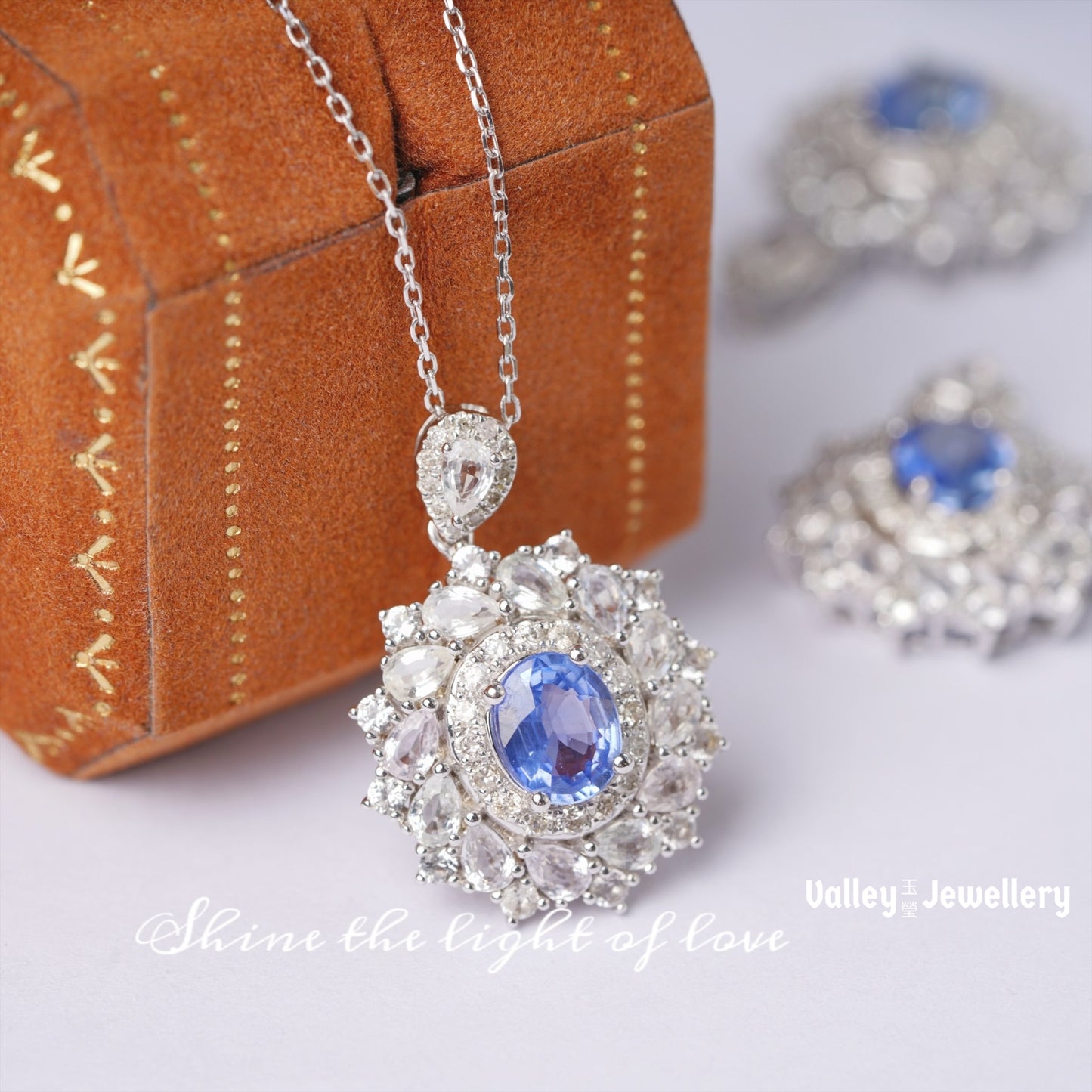 Sparkling Sapphire & Diamond Pendant