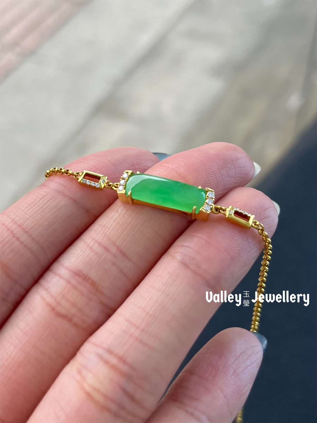 18K Gold Jadeite Bracelet with diamonds