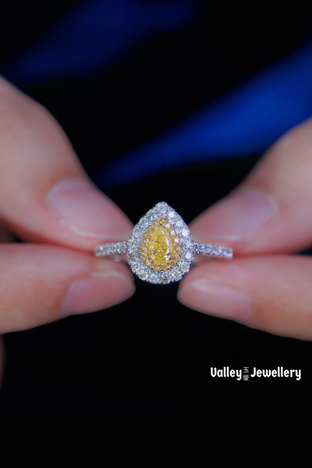 18K Yellow Diamond Ring