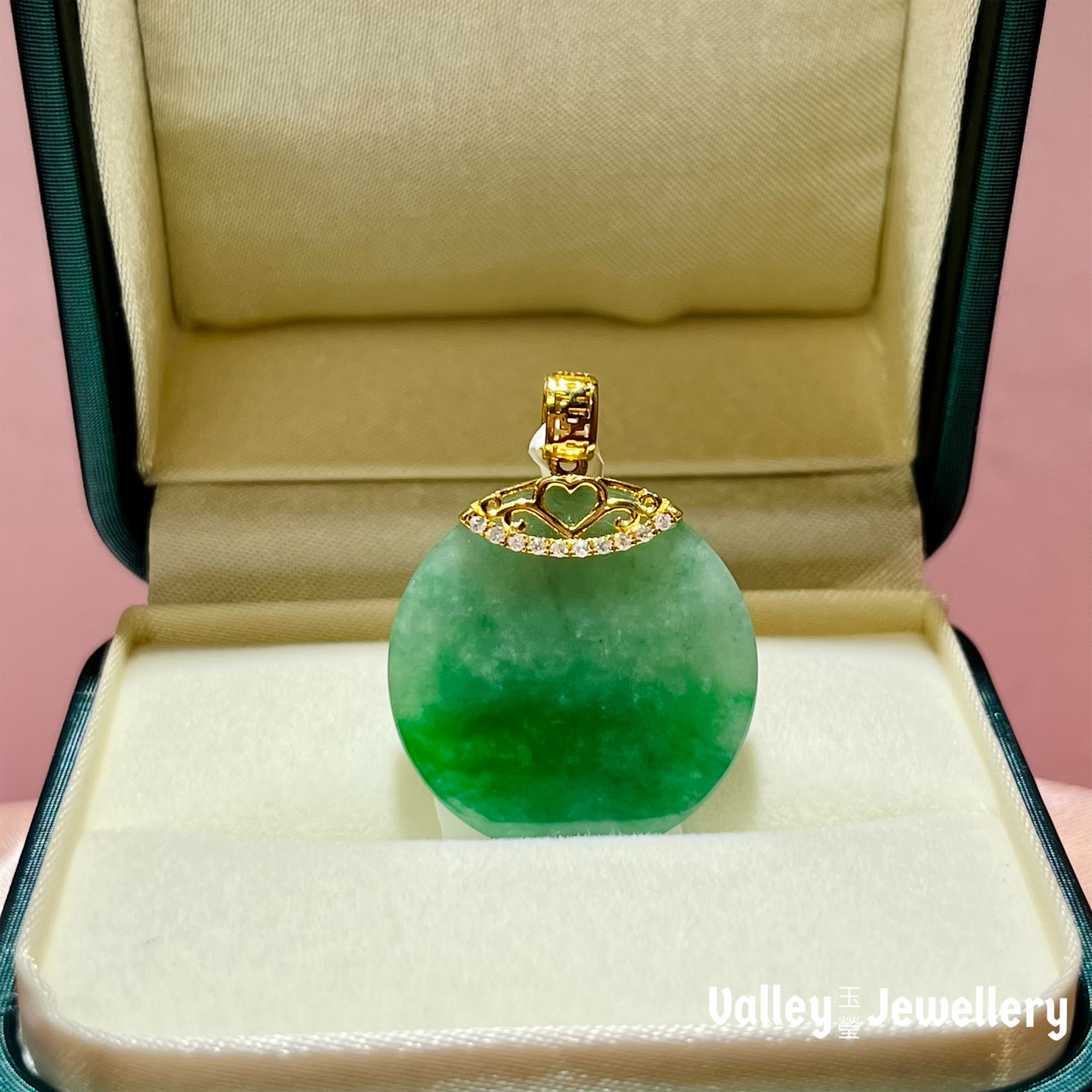 18K Gold Jadeite Pendant