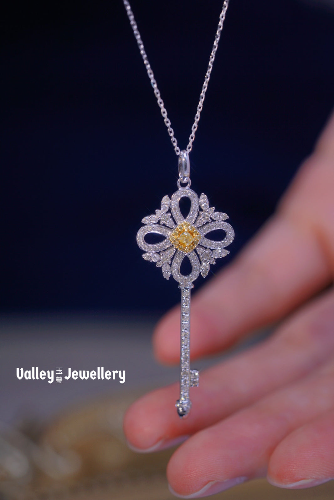 18K Yellow Diamond Necklace